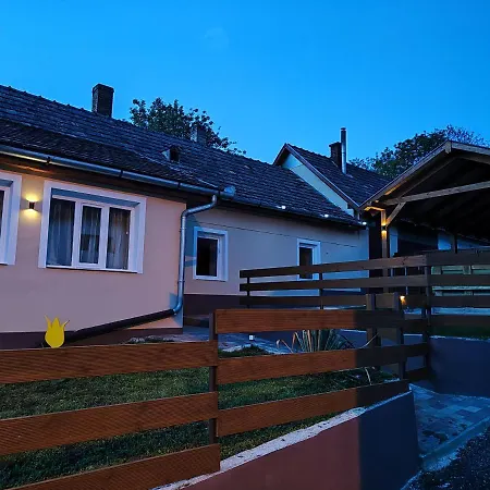 Faluvegi Vendeghaz Szentgyoergyvar Apartman