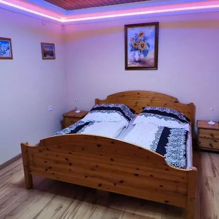 Faluvegi Vendeghaz Szentgyoergyvar Apartman *